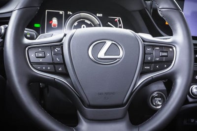 2025 Lexus ES 300h