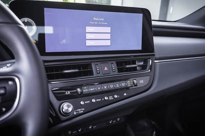 2025 Lexus ES 300h