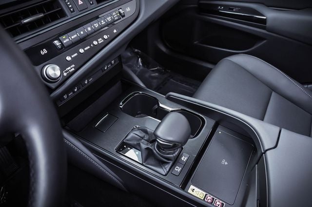 2025 Lexus ES 300h