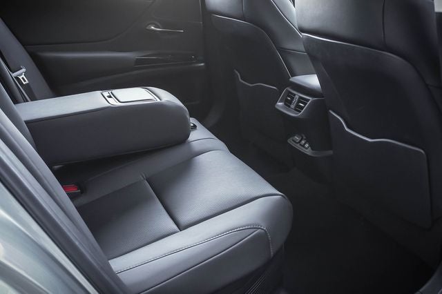 2025 Lexus ES 300h