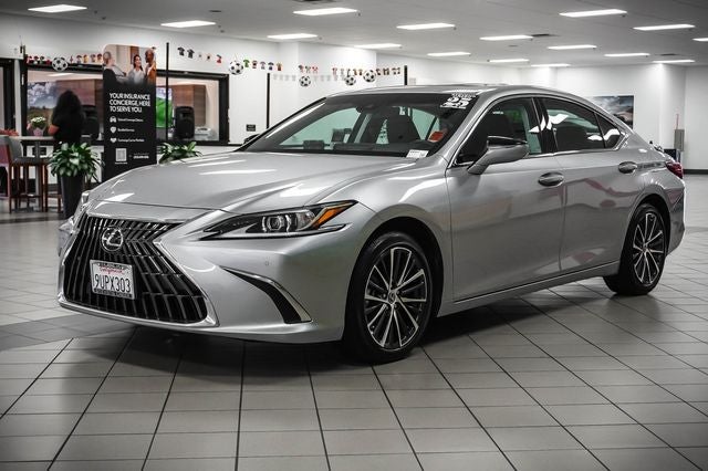 2025 Lexus ES 300h