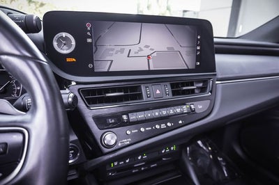 2022 Lexus ES 300h