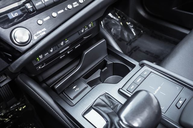 2022 Lexus ES 300h