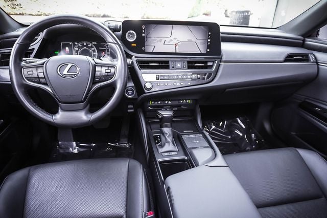 2022 Lexus ES 300h