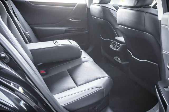 2022 Lexus ES 300h