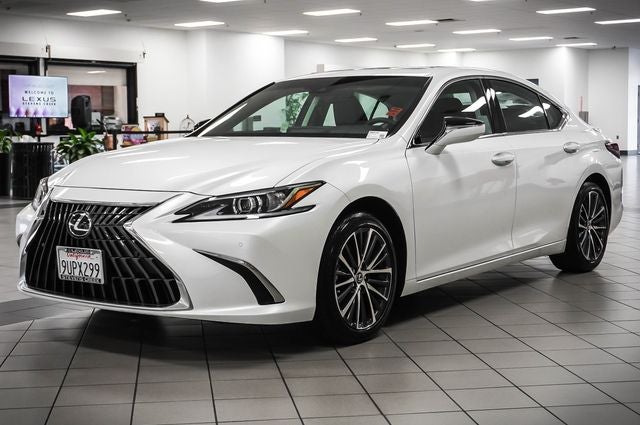 2025 Lexus ES 300h