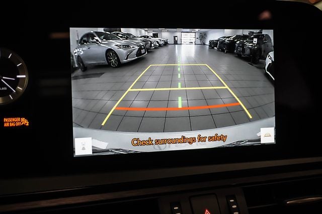2025 Lexus ES 300h