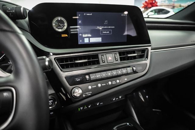 2025 Lexus ES 300h