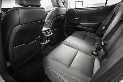 2025 Lexus ES 300h