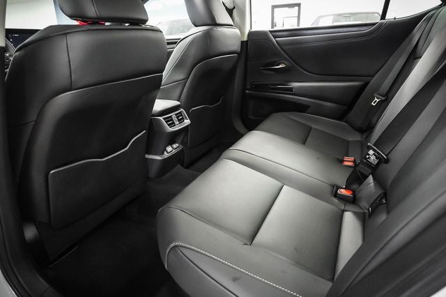 2025 Lexus ES 300h