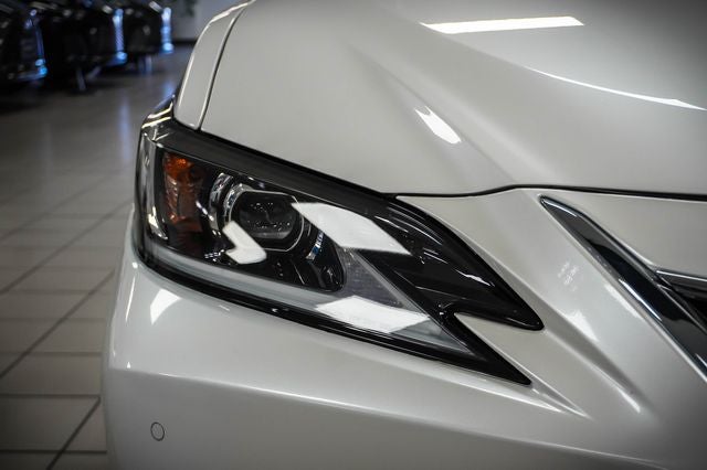 2025 Lexus ES 300h