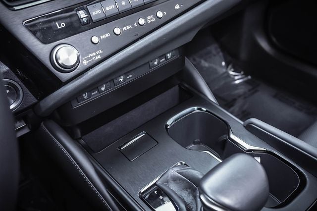 2025 Lexus ES 300h