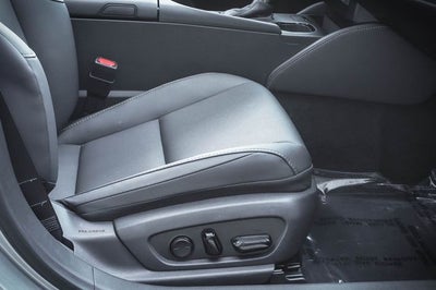 2025 Lexus ES 300h