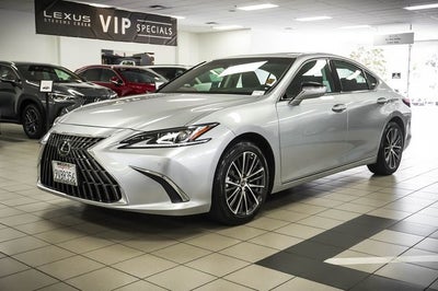 2025 Lexus ES 300h