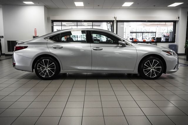 2025 Lexus ES 300h
