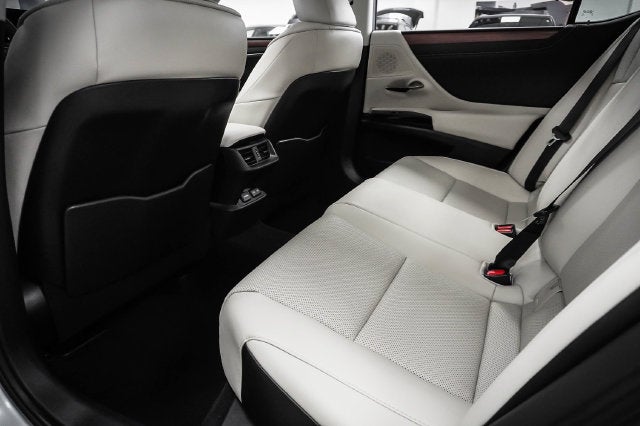 2025 Lexus ES 350