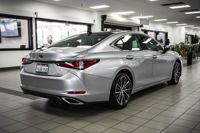 2025 Lexus ES 350