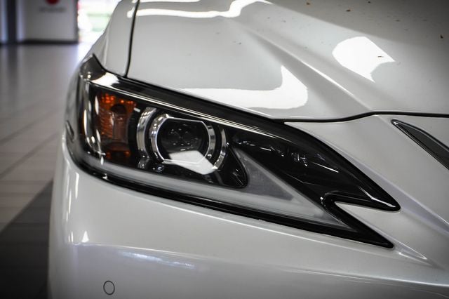 2025 Lexus ES 350