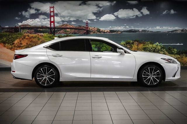 2025 Lexus ES 350