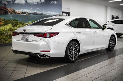 2025 Lexus ES 350