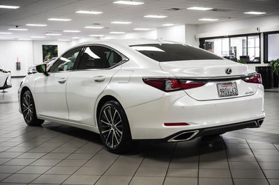 2025 Lexus ES 350