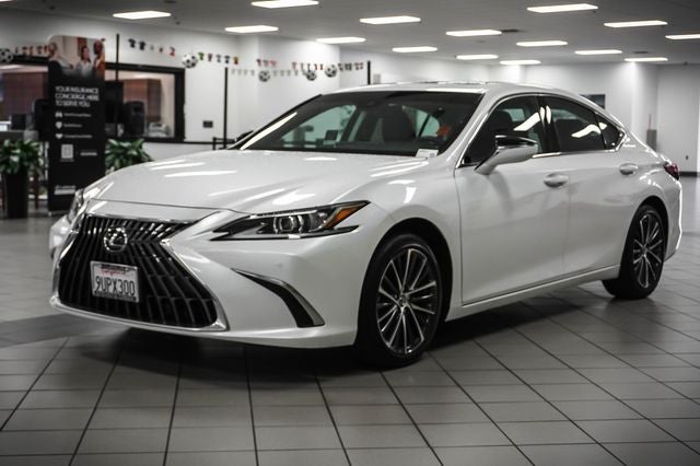 2025 Lexus ES 350