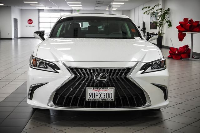 2025 Lexus ES 350