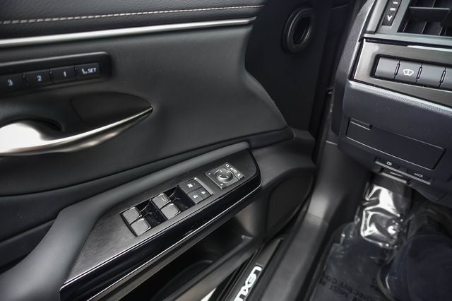 2025 Lexus ES 350