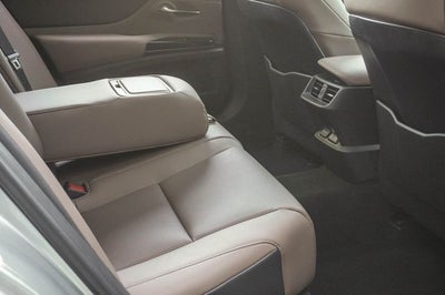 2025 Lexus ES 350