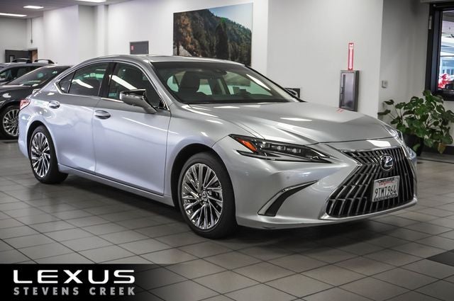 2025 Lexus ES 300h Luxury