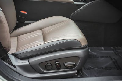 2025 Lexus ES 300h Luxury