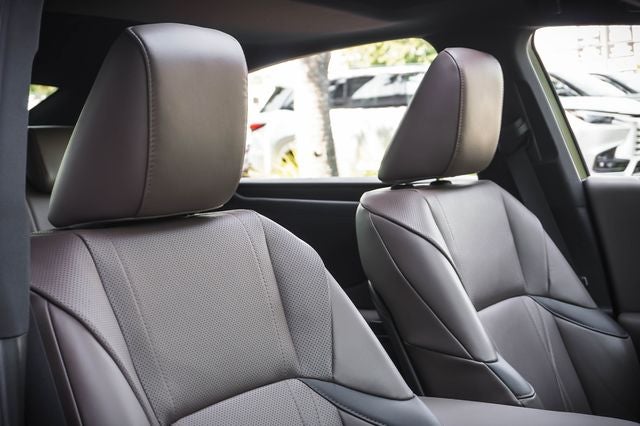 2025 Lexus ES 300h Luxury