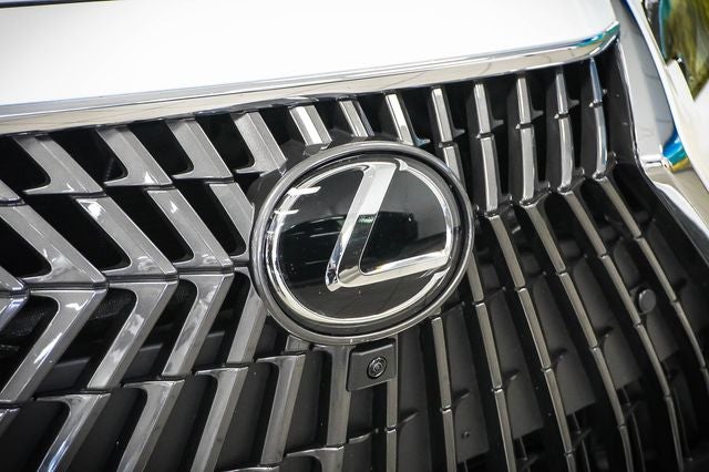 2025 Lexus ES 300h Luxury