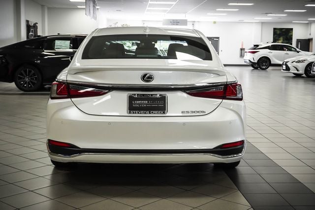 2025 Lexus ES 300h Luxury