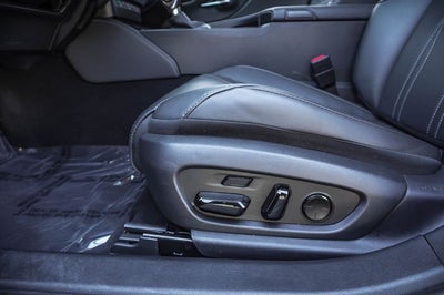 2025 Lexus ES 300h Luxury