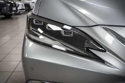 2025 Lexus ES 300h Luxury