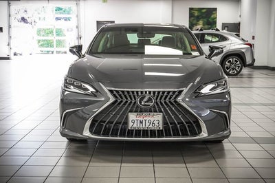 2025 Lexus ES 300h Luxury