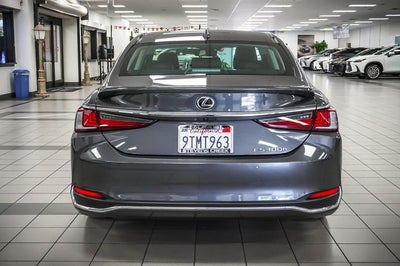 2025 Lexus ES 300h Luxury