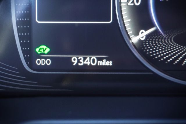 2025 Lexus ES 300h Luxury