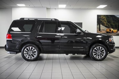 2015 Lincoln Navigator 2WD 4dr