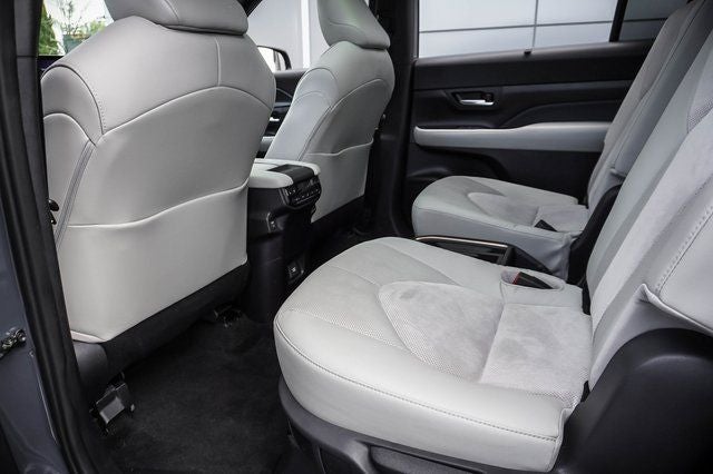 2024 Toyota Grand Highlander Hybrid MAX Platinum