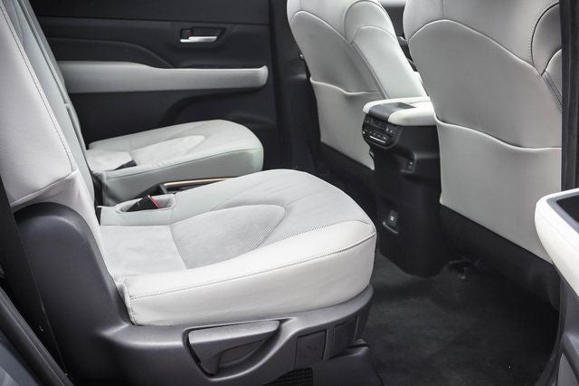 2024 Toyota Grand Highlander Hybrid MAX Platinum