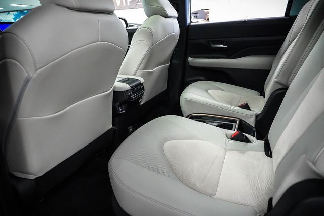 2024 Toyota Grand Highlander Hybrid MAX Platinum