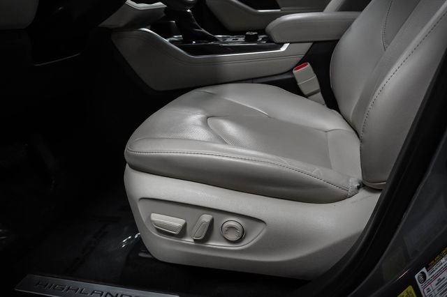 2022 Toyota Highlander Limited