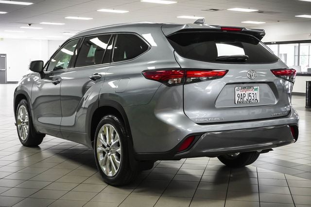 2022 Toyota Highlander Limited