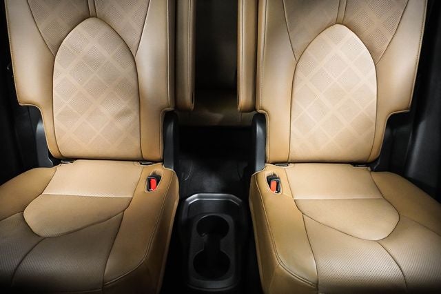 2024 Toyota Highlander Hybrid Platinum