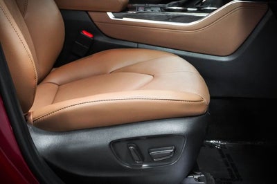 2024 Toyota Highlander Hybrid Platinum