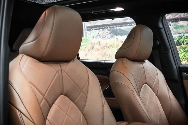 2024 Toyota Highlander Hybrid Platinum