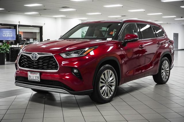 2024 Toyota Highlander Hybrid Platinum