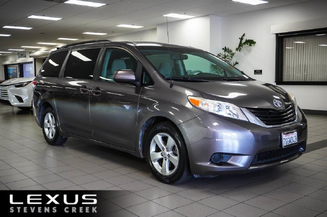 2014 Toyota Sienna LE